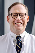 Enzo Lüsebrink
